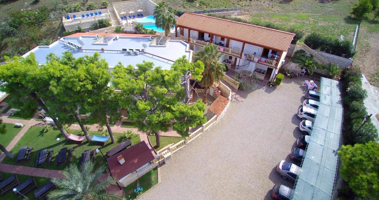 Residence Olimpia Peschici Buitenkant foto